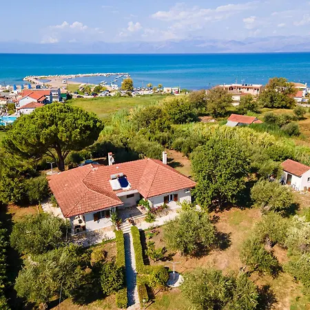 Koustas' House By Corfu Solutions * Roda (Corfu)