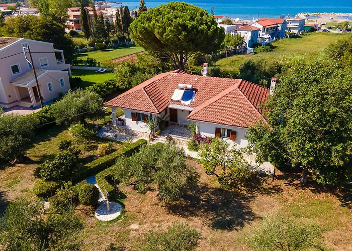 Holiday home Koustas' House By Corfu Solutions